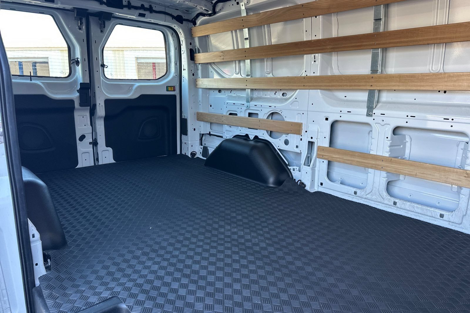 Certified 2025 Ford Transit 250 Low Roof w/ Exterior Upgrade Package RWD image 13