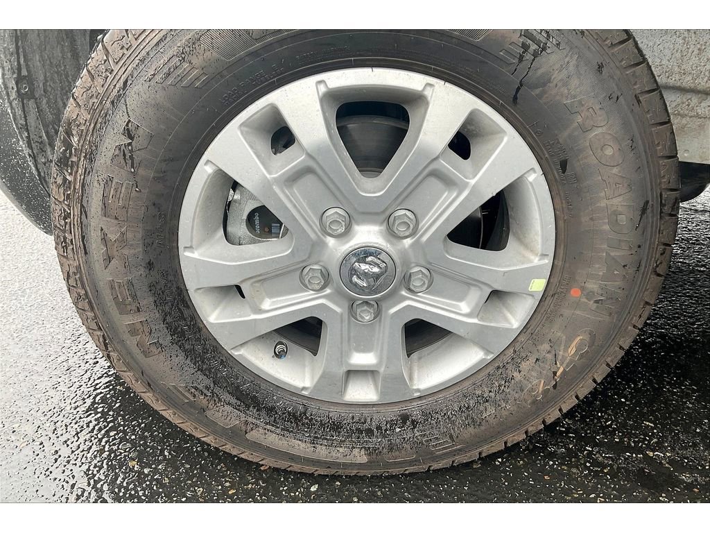 New 2025 RAM ProMaster 2500 w/ Quick Order Package 22G SLT image 12