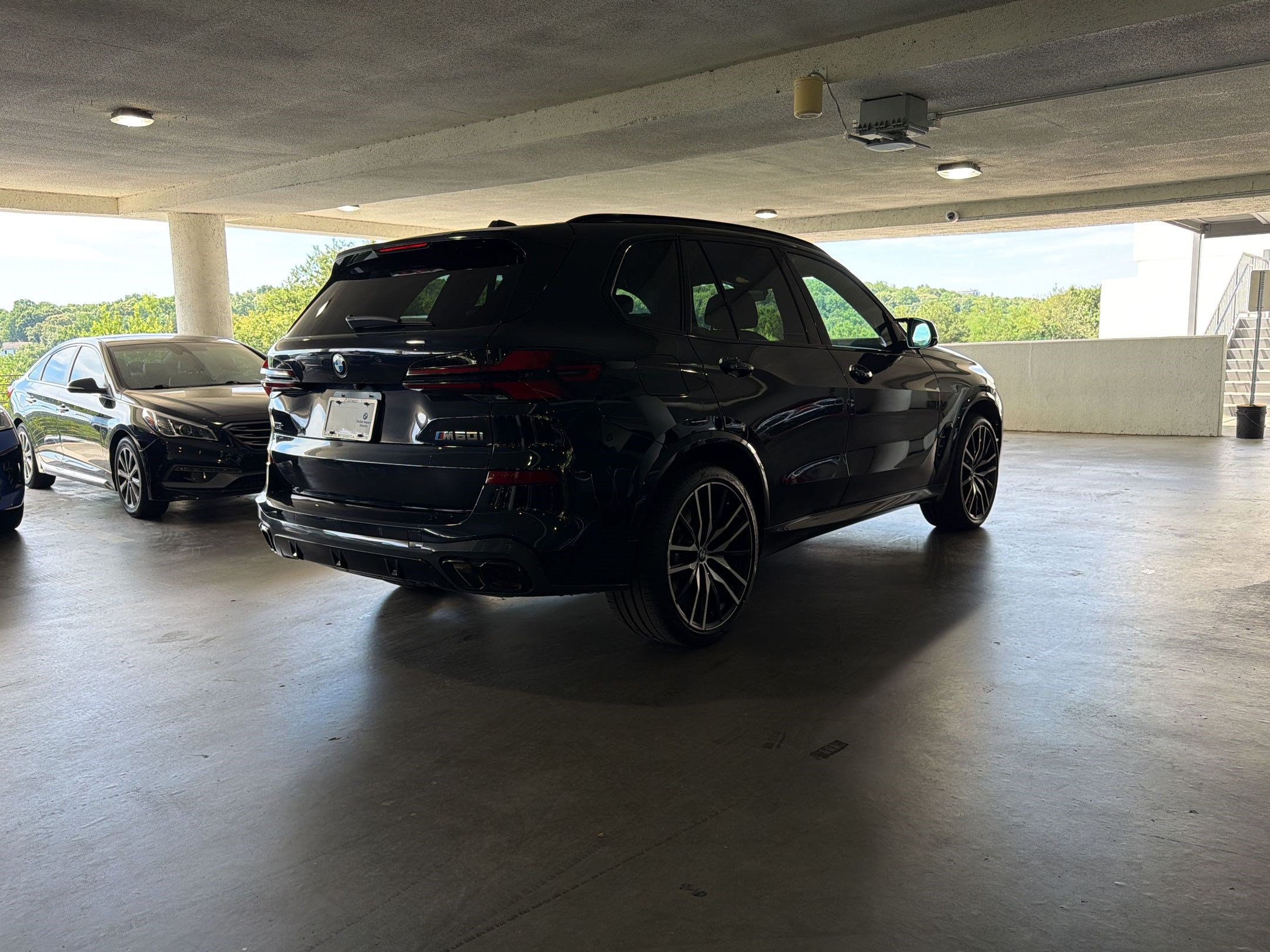 Certified 2025 BMW X5 M60i w/ Executive Package AWD/4WD image 8