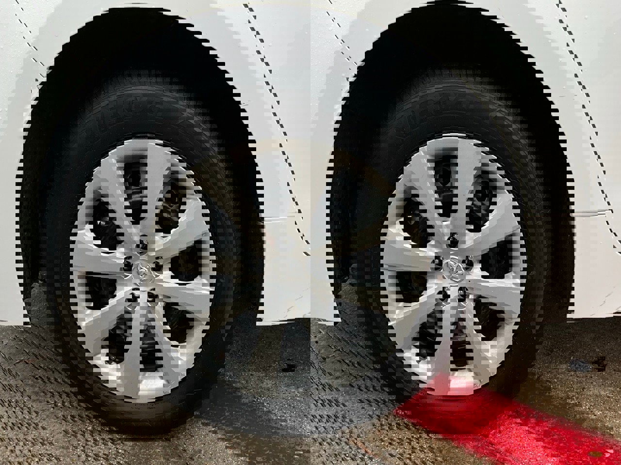 Used 2024 Toyota Corolla LE image 9