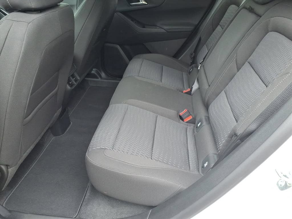 Used 2026 Chevrolet Equinox LT FWD image 13