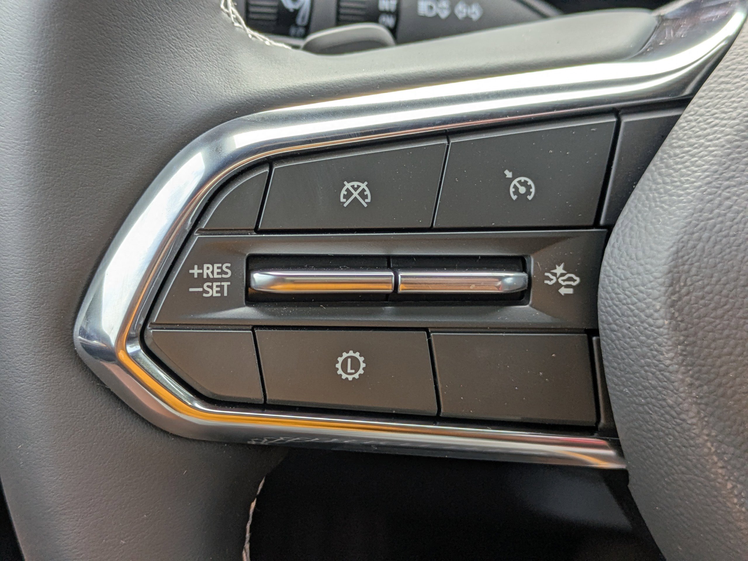 New 2026 Chevrolet Traverse LT w/ Midnight/Sport Edition image 27