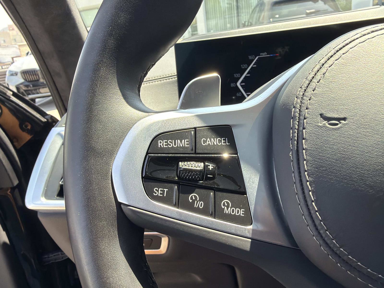 Certified 2024 BMW X7 xDrive40i w/ M Sport Package AWD/4WD image 17