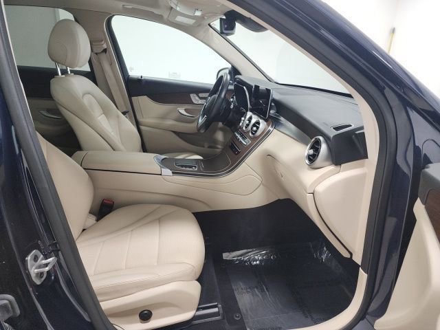 Used 2022 Mercedes-Benz GLC 300 4MATIC image 17