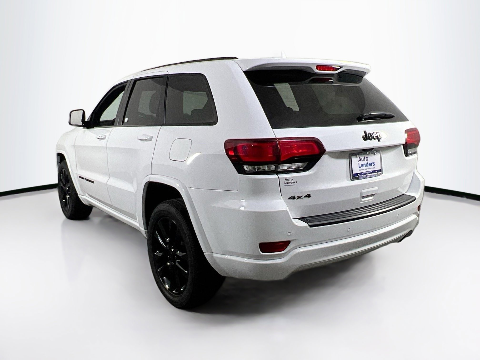 Used 2022 Jeep Grand Cherokee Laredo X image 7