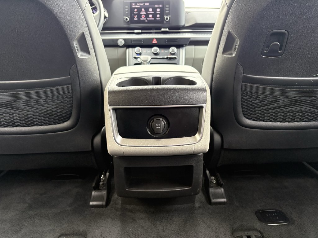 Used 2024 Kia Carnival LX FWD image 25