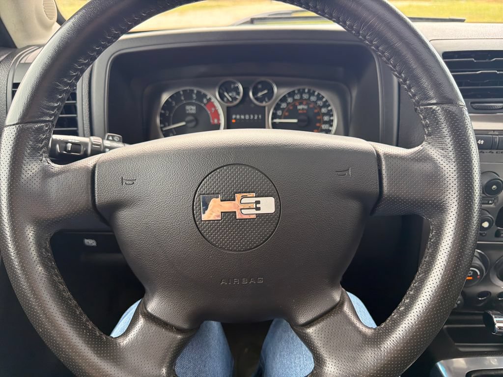 Used 2008 HUMMER H3 Luxury AWD/4WD image 9