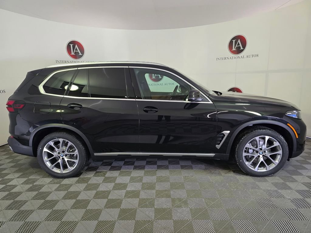 New 2026 BMW X5 xDrive40i w/ Climate Comfort Package image 3