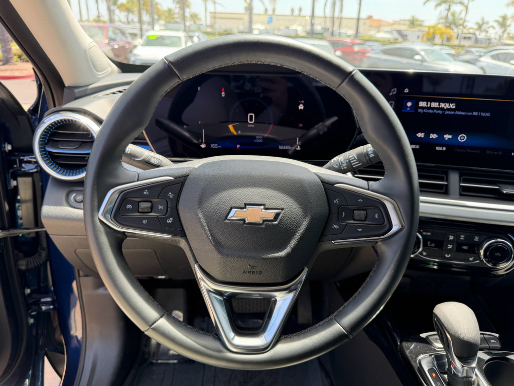 Used 2024 Chevrolet Trax LT w/ Driver Confidence Package FWD image 10