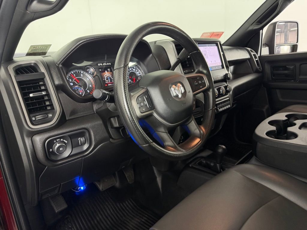 Used 2023 RAM 3500 Tradesman w/ Chrome Appearance Group AWD/4WD image 18
