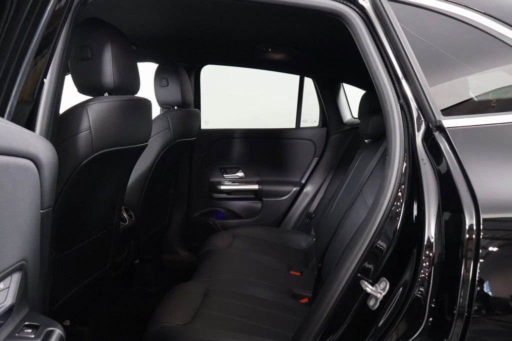Certified 2026 Mercedes-Benz GLA 250 4MATIC image 11