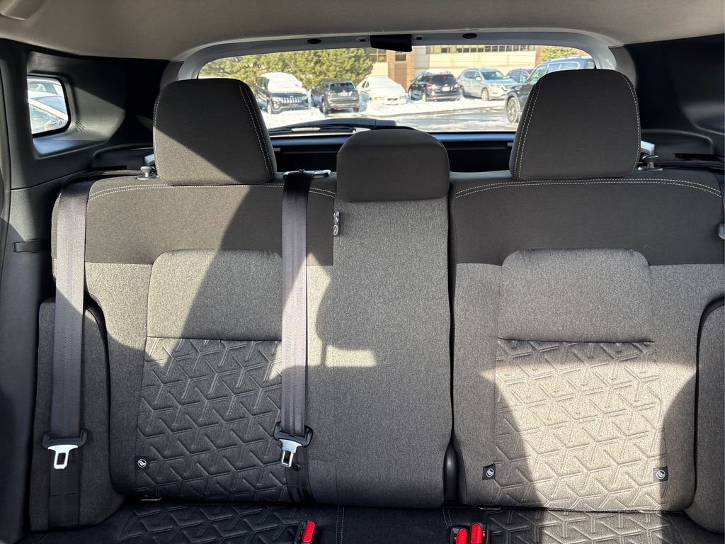 Certified 2025 Nissan Kicks SV image 34