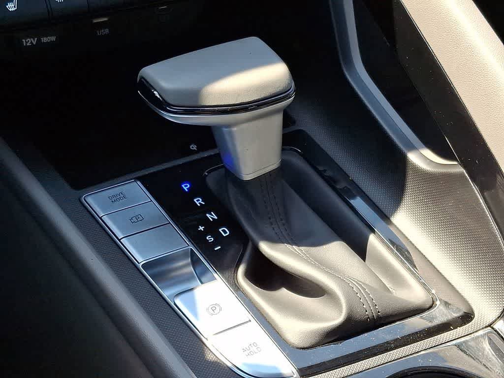 Used 2025 Hyundai Elantra SEL FWD image 16