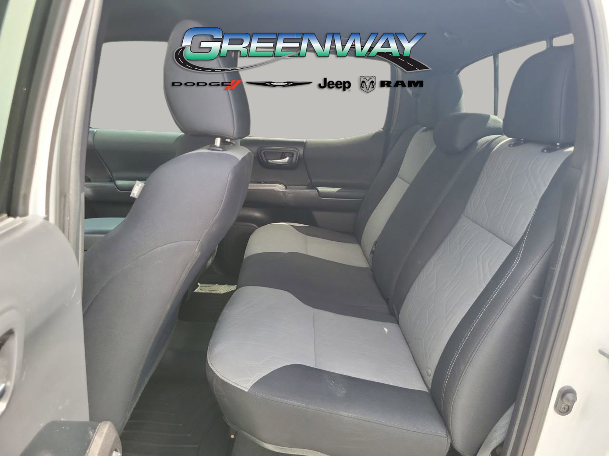 Used 2023 Toyota Tacoma TRD Sport image 16