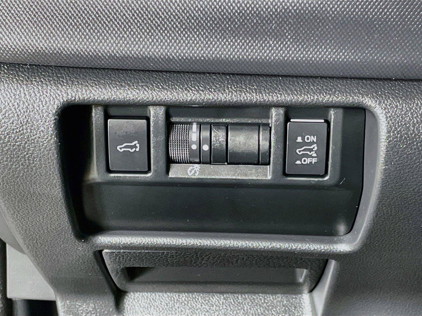 Used 2025 Subaru Forester Limited AWD/4WD image 14