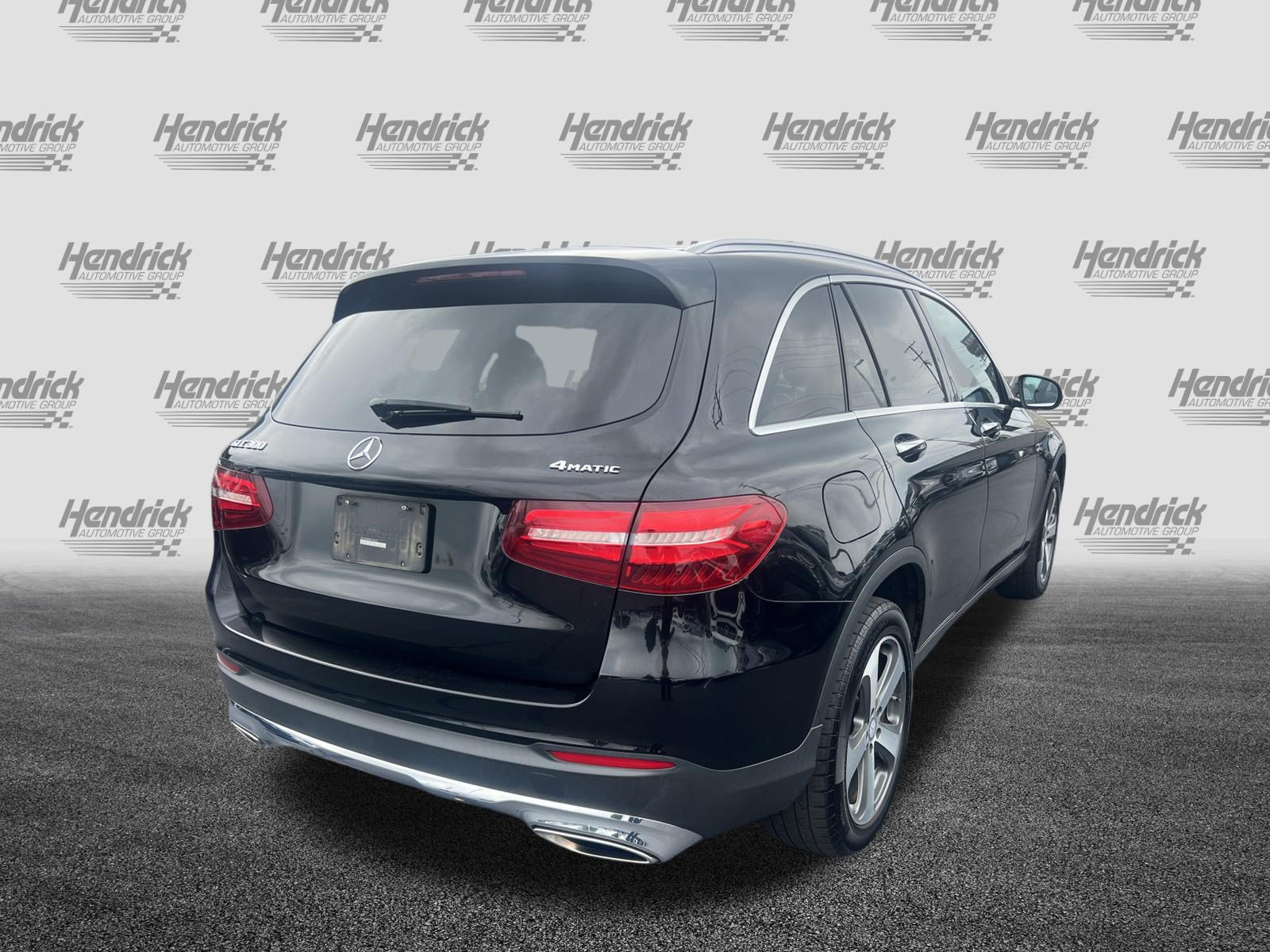 Used 2017 Mercedes-Benz GLC 300 4MATIC image 10