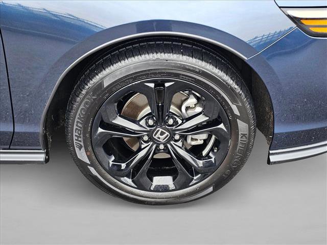 Used 2025 Honda Accord SE image 9