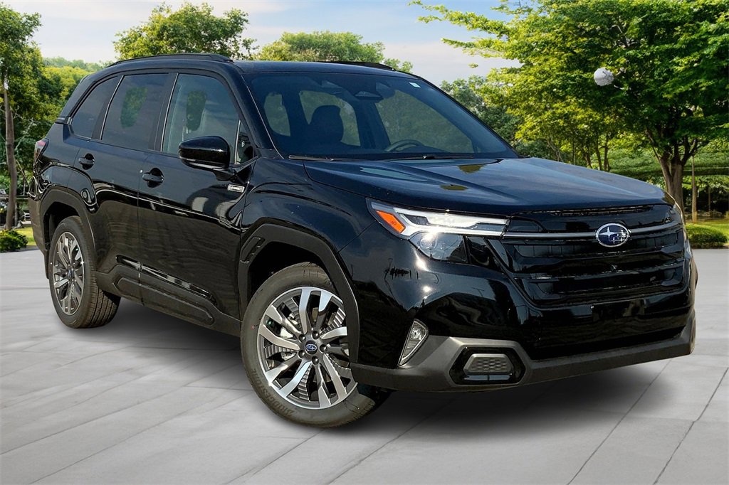 New 2025 Subaru Forester Touring image 2