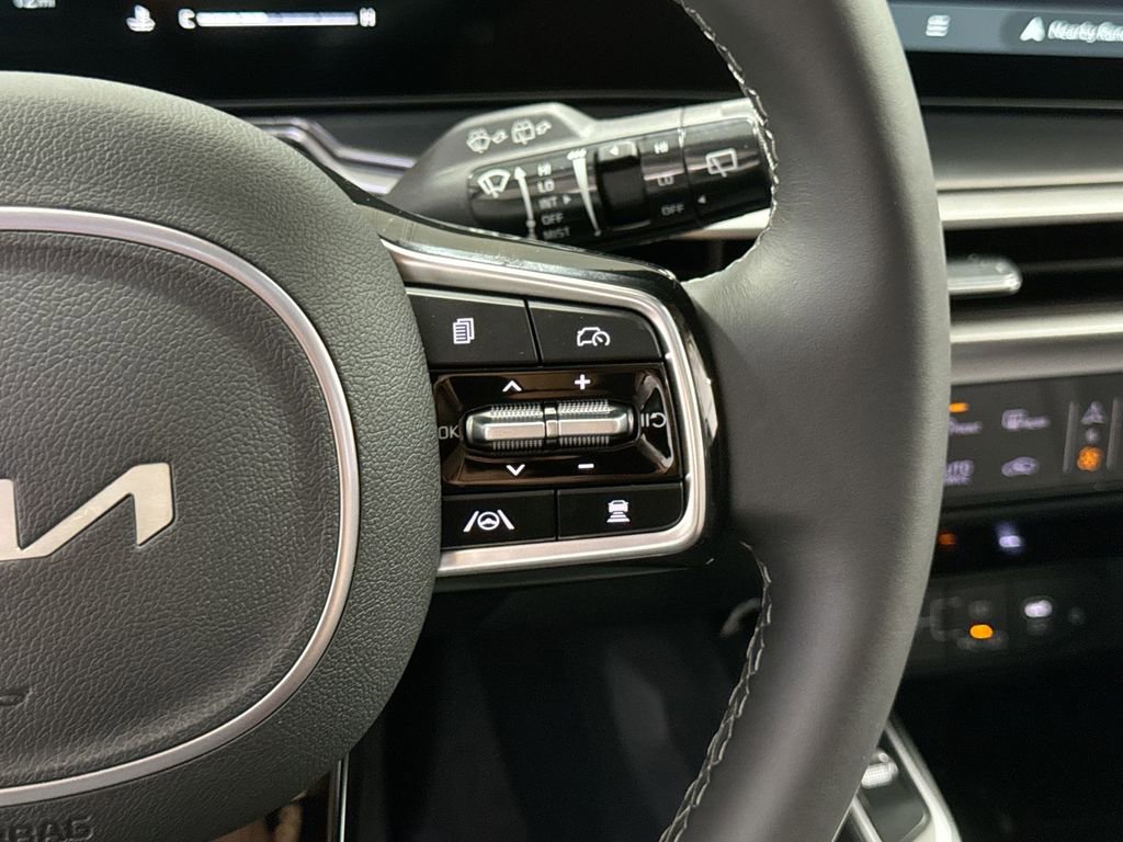 Used 2025 Kia Sorento S w/ Panoramic Sunroof Package image 18