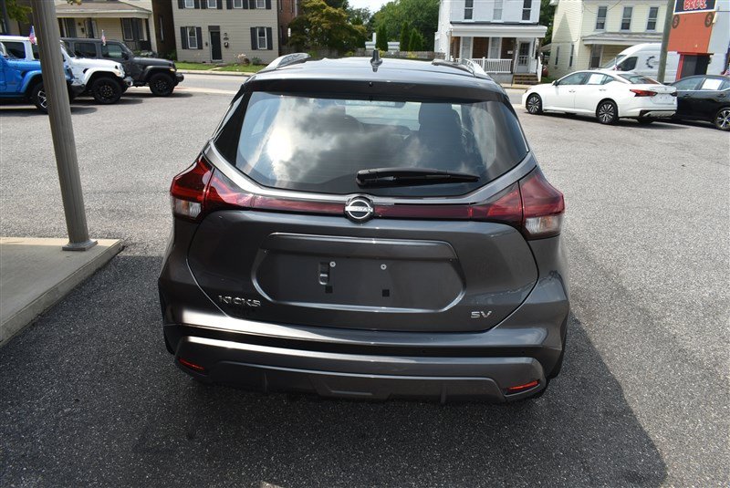 Used 2023 Nissan Kicks SV FWD image 5