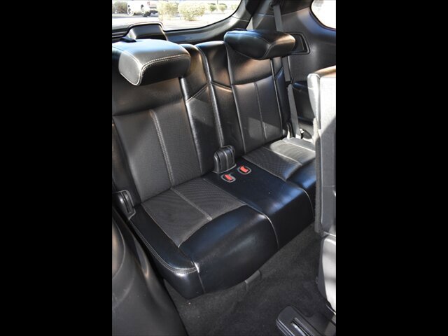 Used 2015 Nissan Pathfinder Platinum AWD/4WD image 31