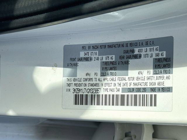 Used 2016 MAZDA MAZDA3 i Sport w/ Preferred Equipment Package FWD image 34