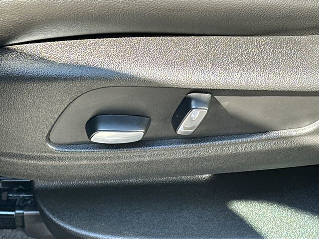 Used 2024 Cadillac XT6 Luxury AWD/4WD image 45