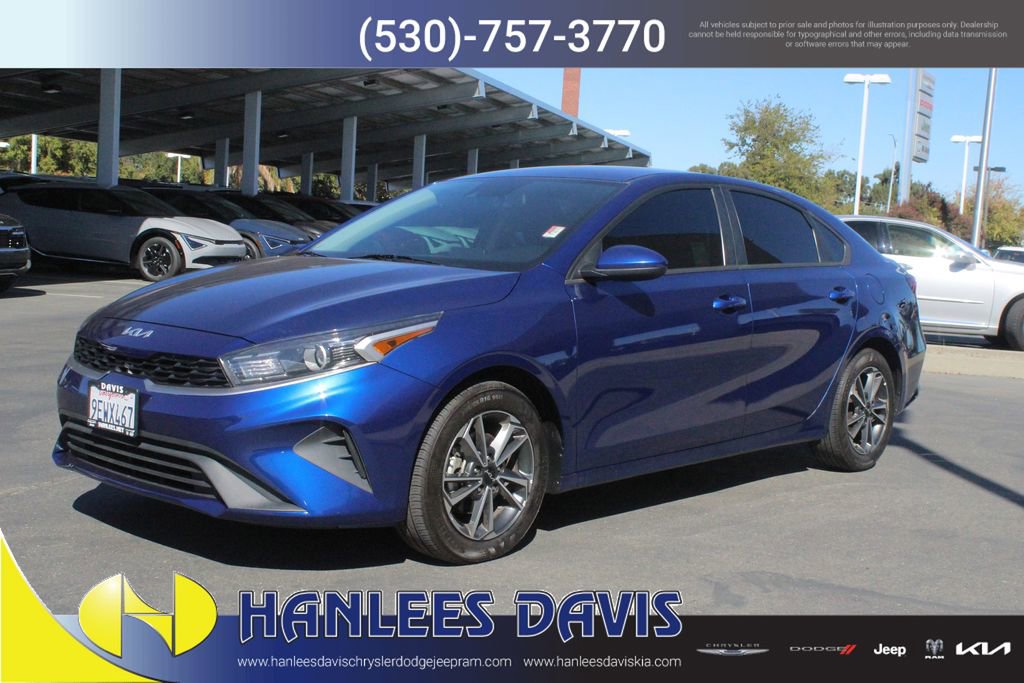 Used 2023 Kia Forte LXS image 3