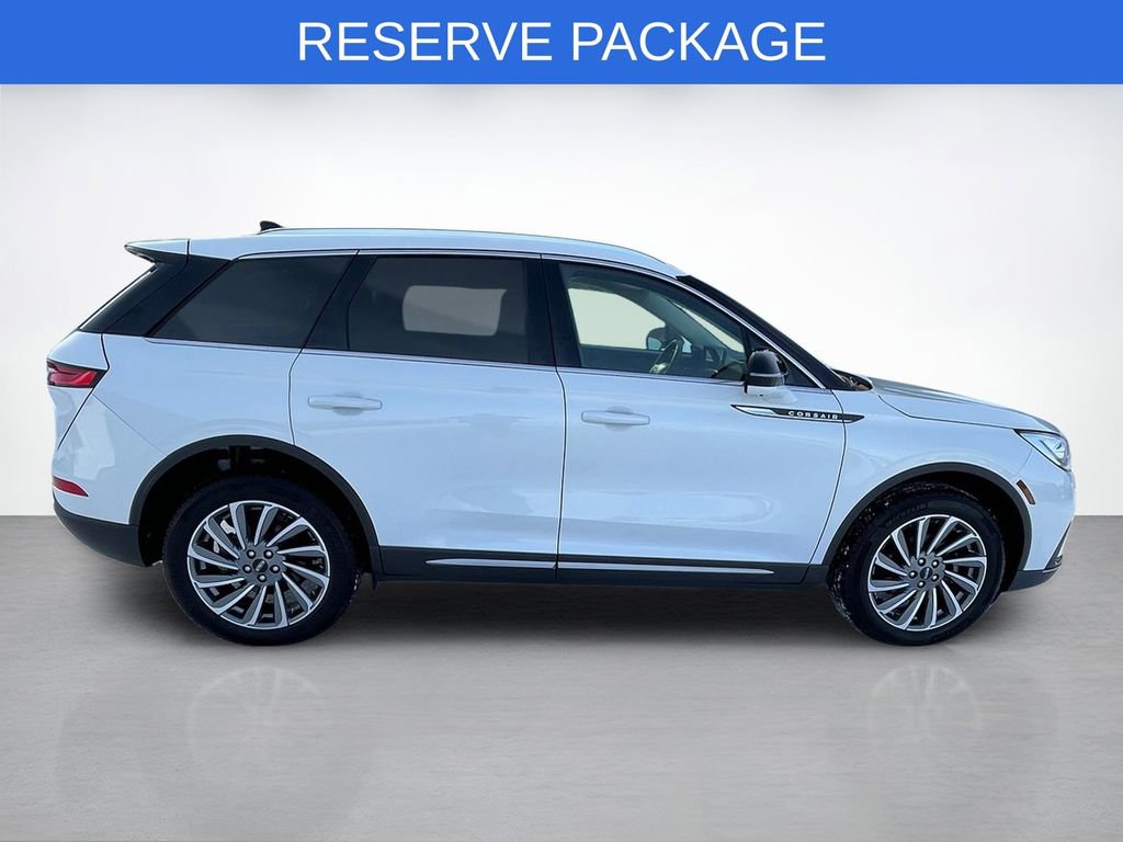 Certified 2023 Lincoln Corsair Reserve w/ Equipment Group 201A image 2