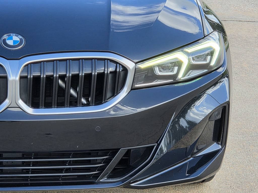 Used 2024 BMW 330i Sedan w/ Convenience Package RWD image 4