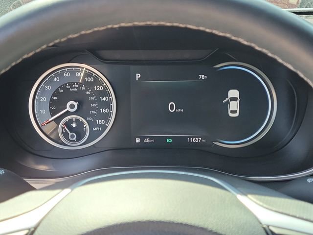 Used 2023 Genesis G70 3.3T w/ Sport Prestige Package image 32