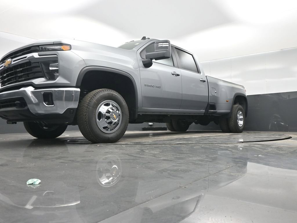 New 2026 Chevrolet Silverado 3500 LT image 26