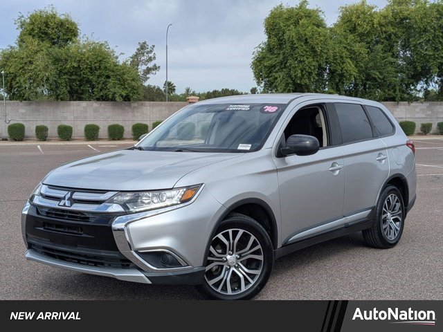 Used 2018 Mitsubishi Outlander ES image 1