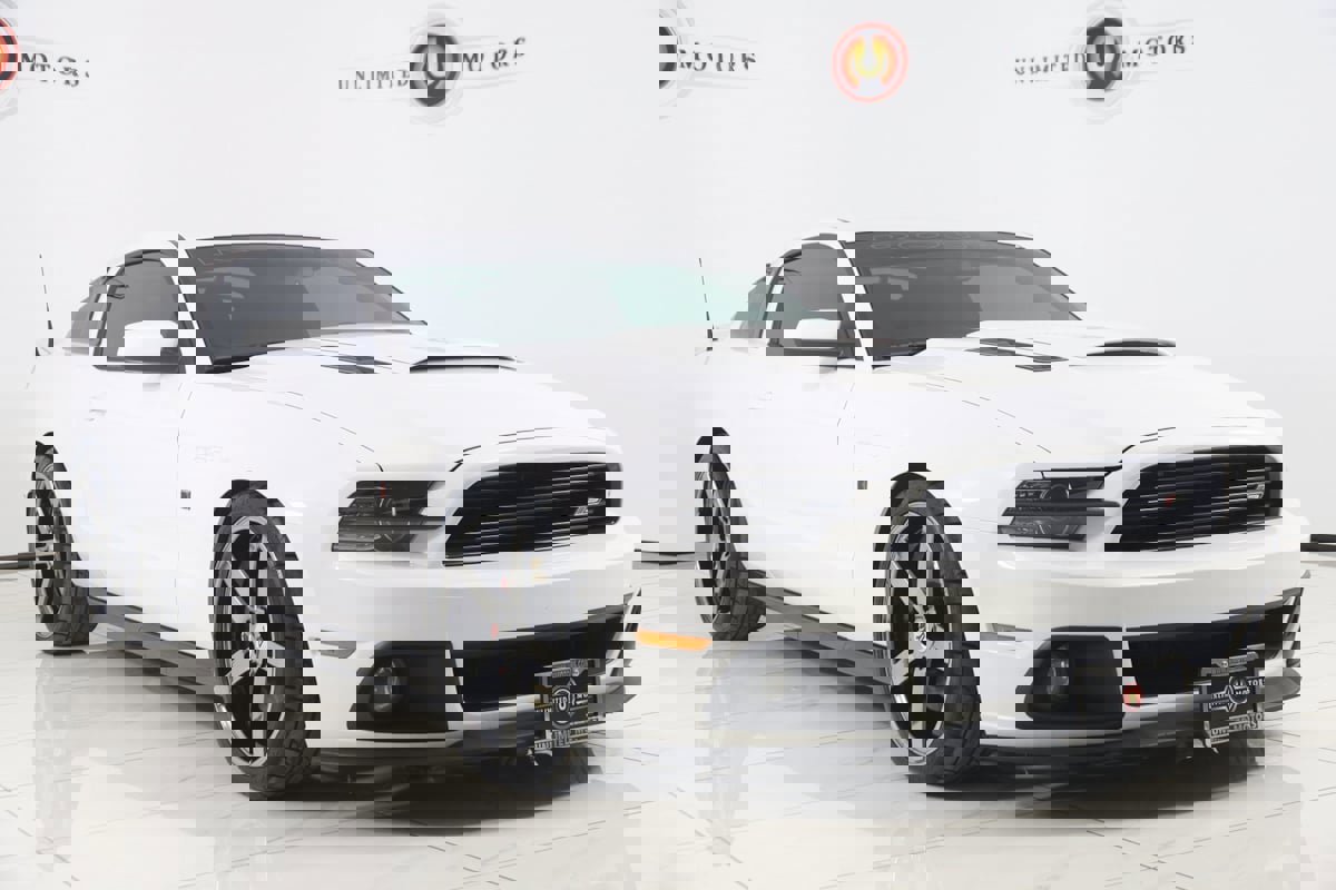 Used 2014 Ford Mustang GT w/ Equipment Group 301A image 24