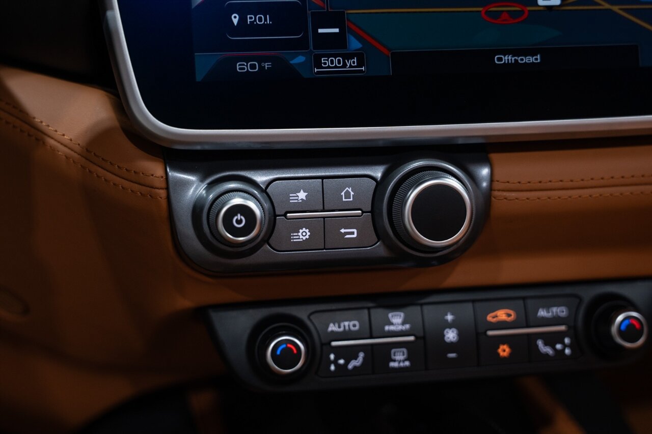 Used 2020 Ferrari Portofino RWD image 57