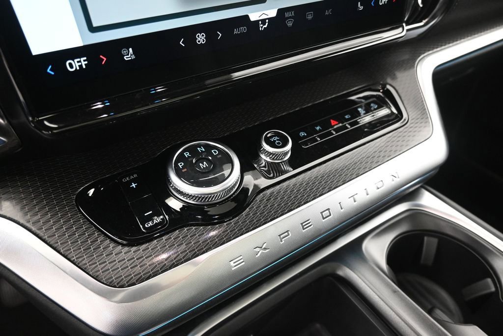 New 2026 Ford Expedition Max Platinum AWD/4WD image 17