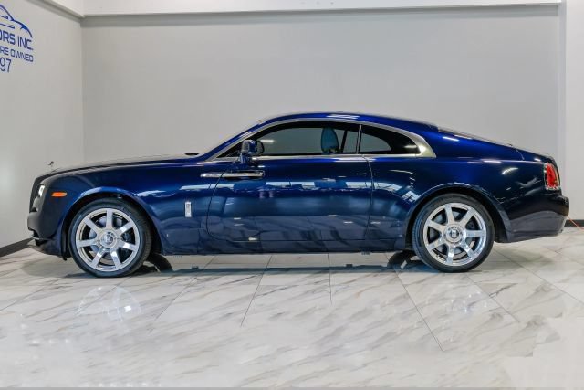 Used 2017 Rolls-Royce Wraith RWD image 15