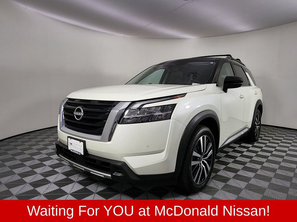 Used 2023 Nissan Pathfinder Platinum
