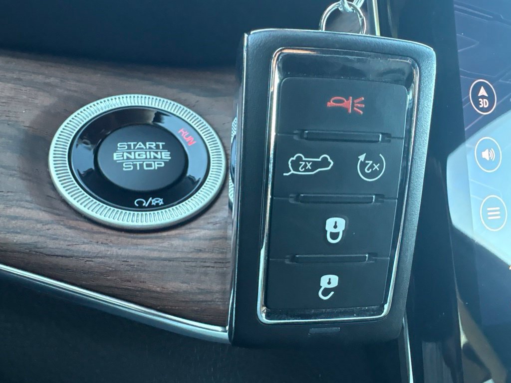 Used 2023 Jeep Grand Cherokee Summit w/ Adv Protech Group IV AWD/4WD image 44