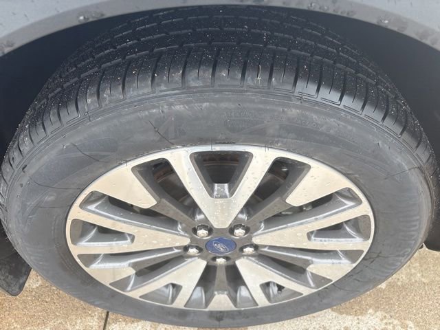 Used 2022 Ford Escape Titanium w/ Class II Trailer Tow Package AWD/4WD image 18