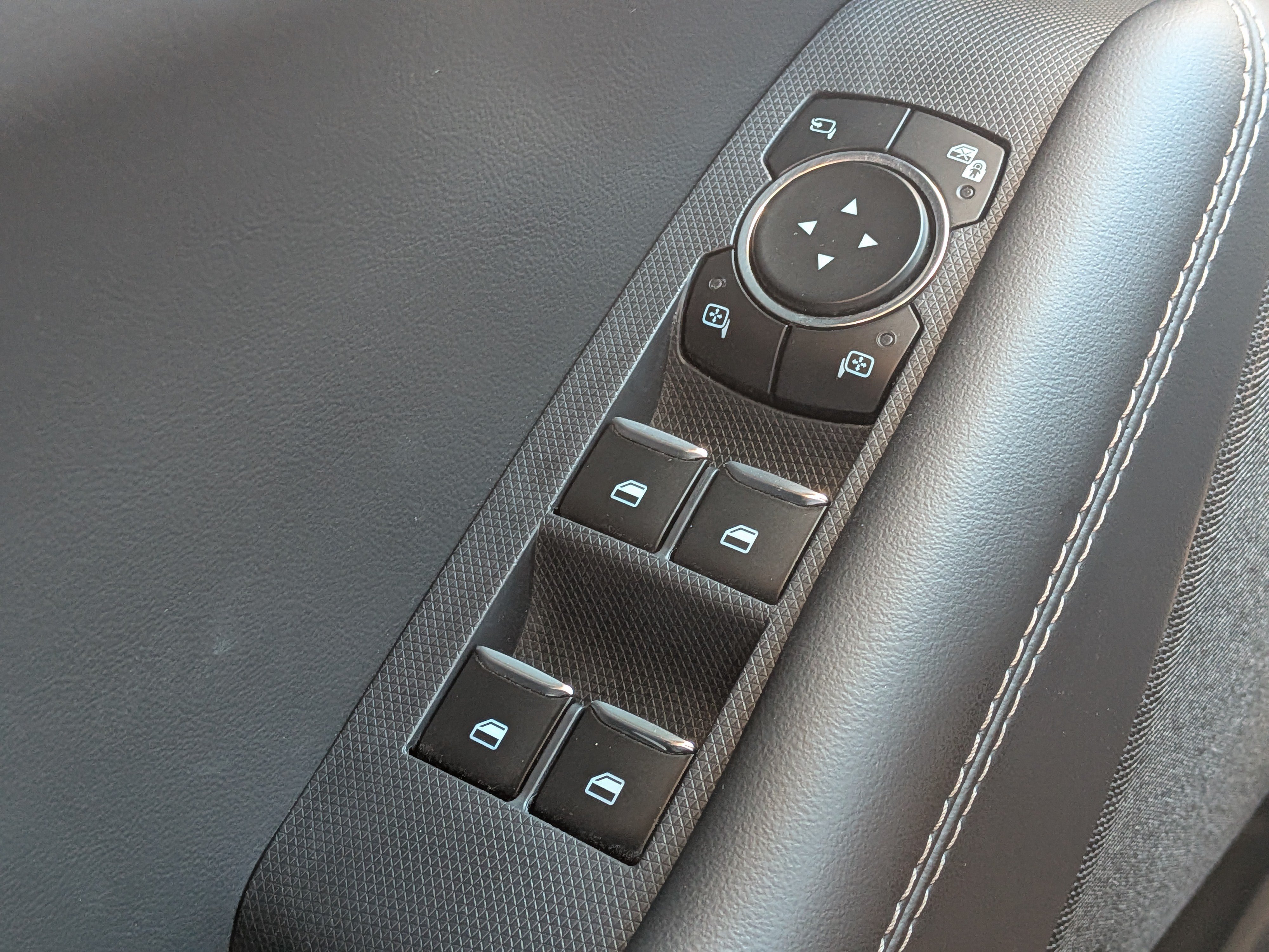 Used 2023 Ford Mustang Mach-E Premium RWD image 23