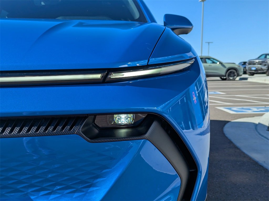 New 2026 Chevrolet Equinox EV LT image 45