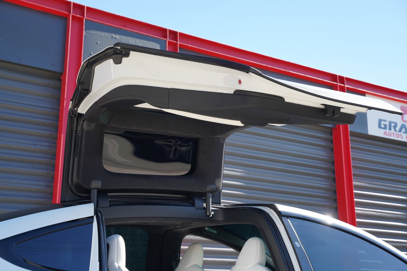 Used 2022 Tesla Model X Plaid image 9