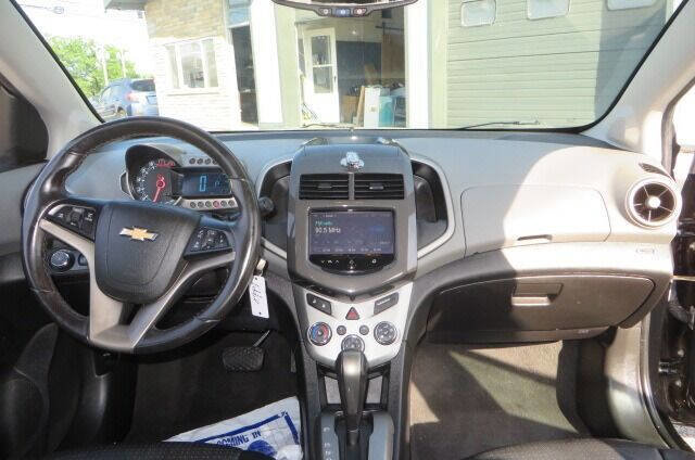 Used 2016 Chevrolet Sonic LTZ image 45