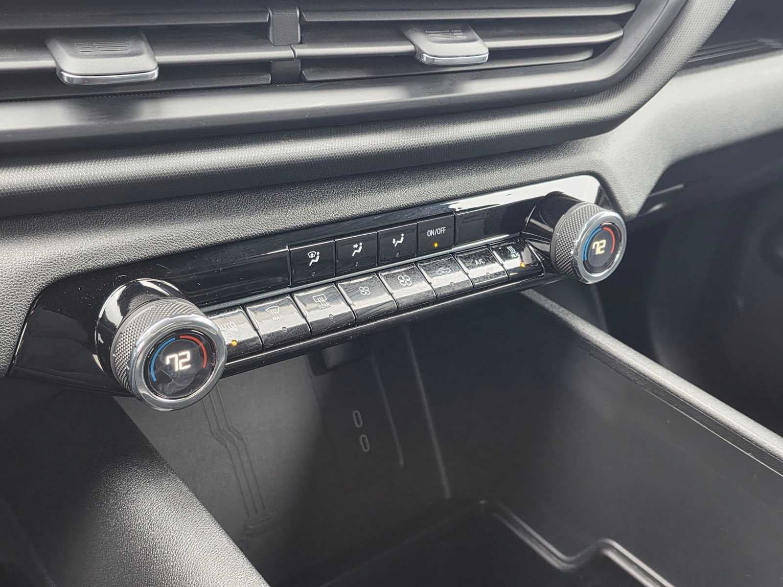 Certified 2024 Chevrolet Silverado EV W/T AWD/4WD image 27