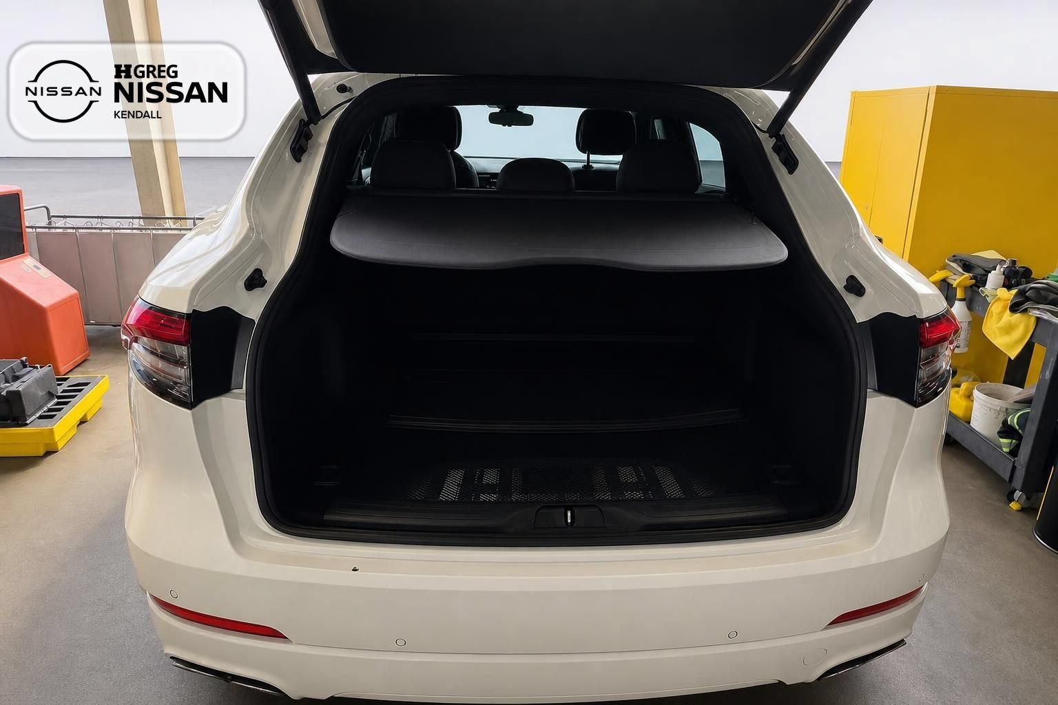 Used 2022 Maserati Levante GT AWD/4WD image 12