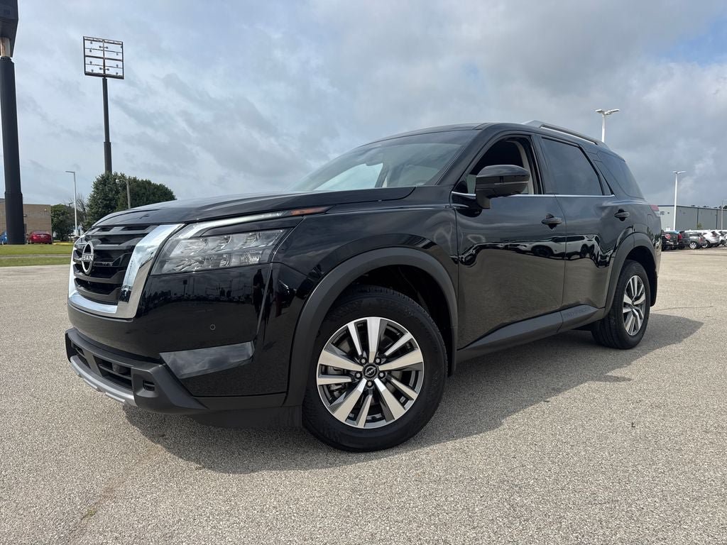 Used 2025 Nissan Pathfinder SL w/ Cargo Package FWD 360° Tour