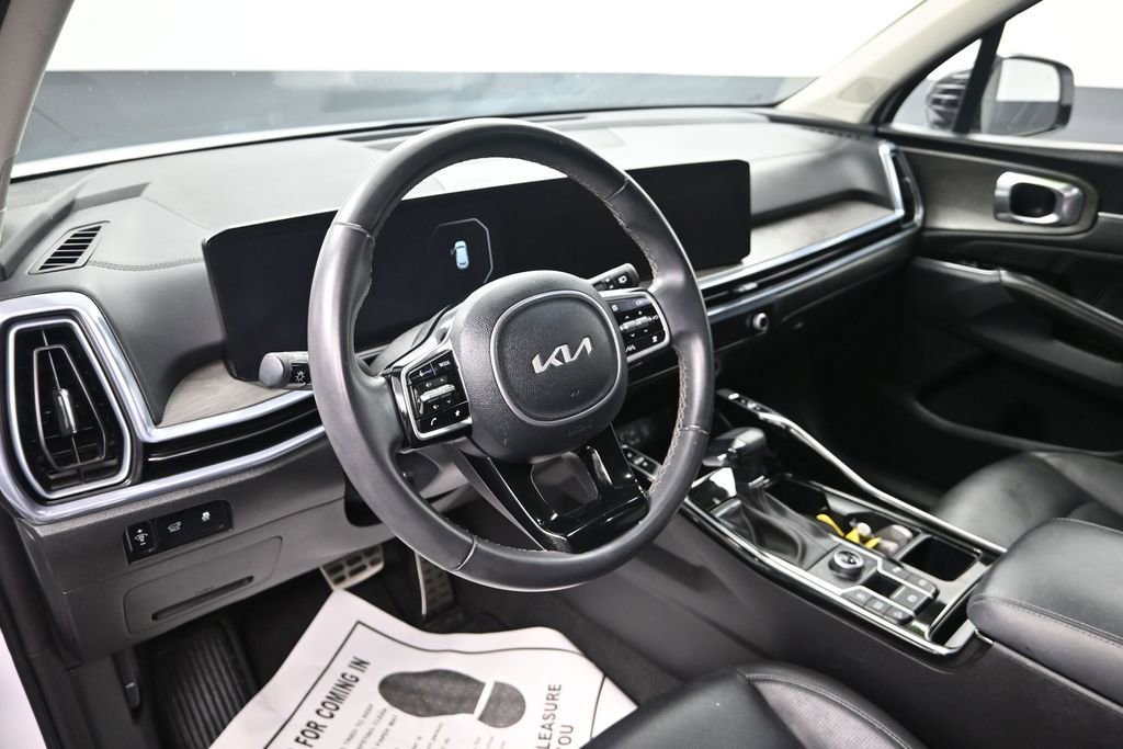 Certified 2024 Kia Sorento SX AWD/4WD image 13