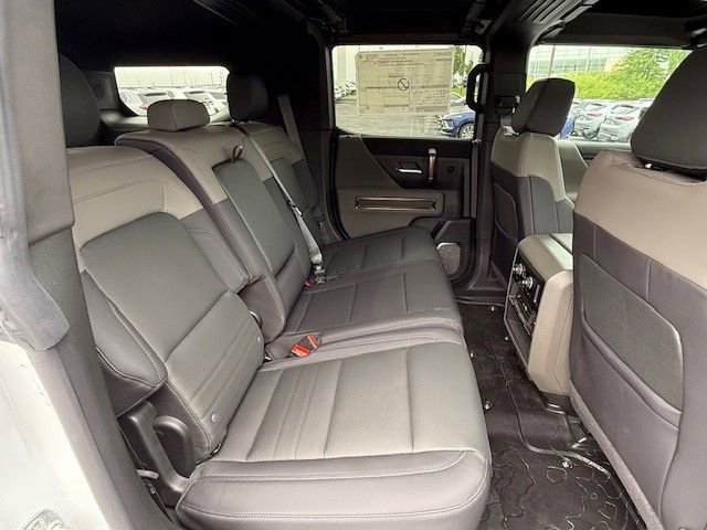 New 2026 GMC Hummer EV SUV image 16