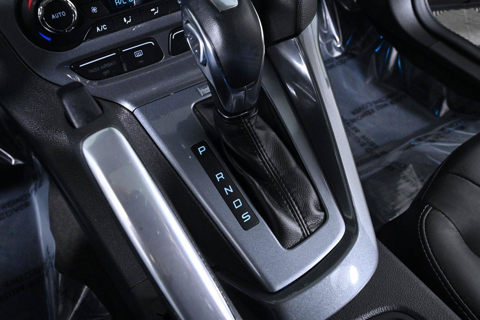 Used 2012 Ford Focus Titanium FWD image 18